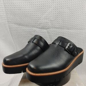 Naturalizer Wayde Slip On Clogs